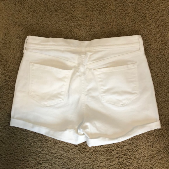 Old Navy White Shorts - Picture 3 of 3